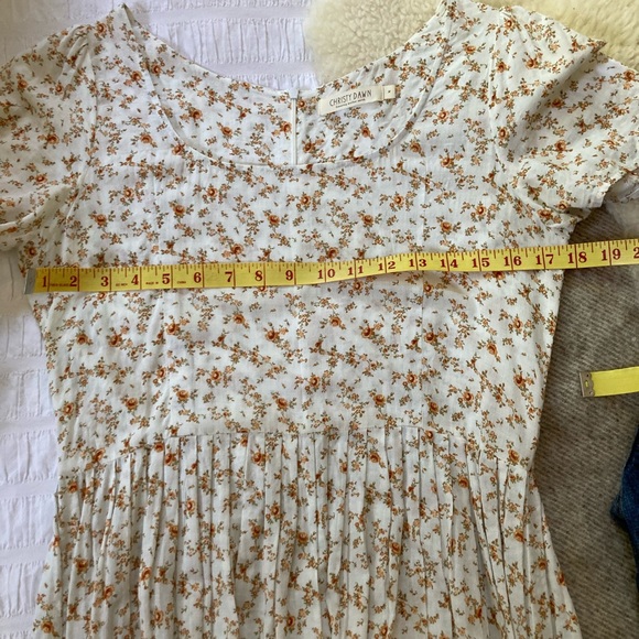 Christy Dawn Scarlet dress in buckwheat floral, M - Picture 4 of 5